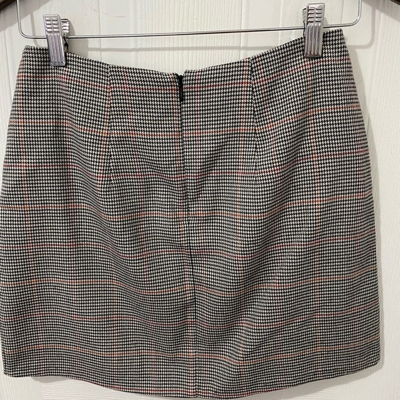 New without tags Forever 21 tweed mini skirt - Picture 2 of 3